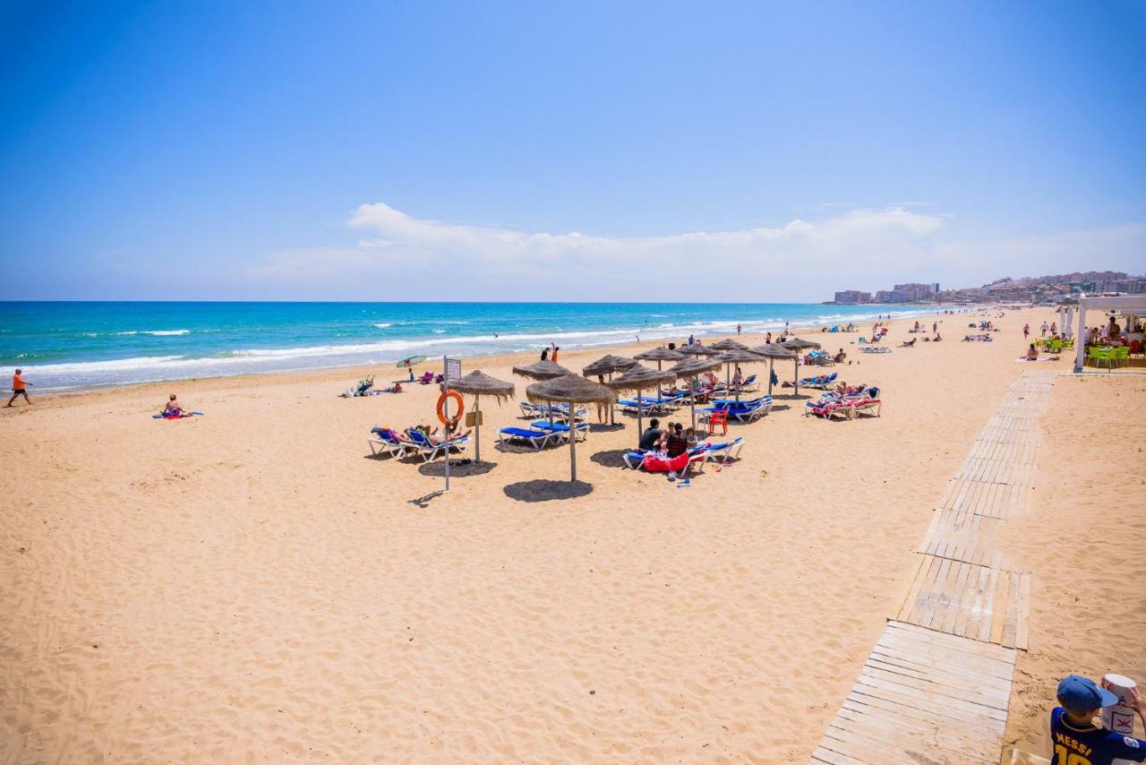 Playa La Mata - Apartamento "Limonka" מראה חיצוני תמונה